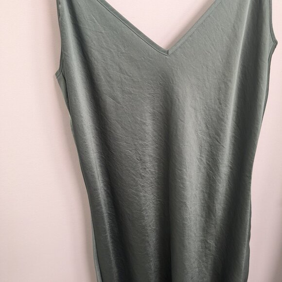 Worn once! Beautiful green satin slip dress - Picture 5 of 6
